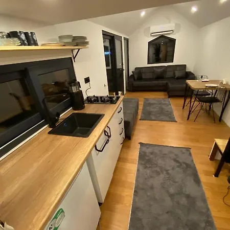 Alican Izba House Semesterbostad *