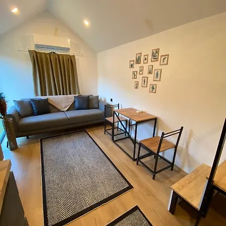 Alican Izba House Semesterbostad
