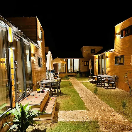 Semesterbostad Alican Izba House *